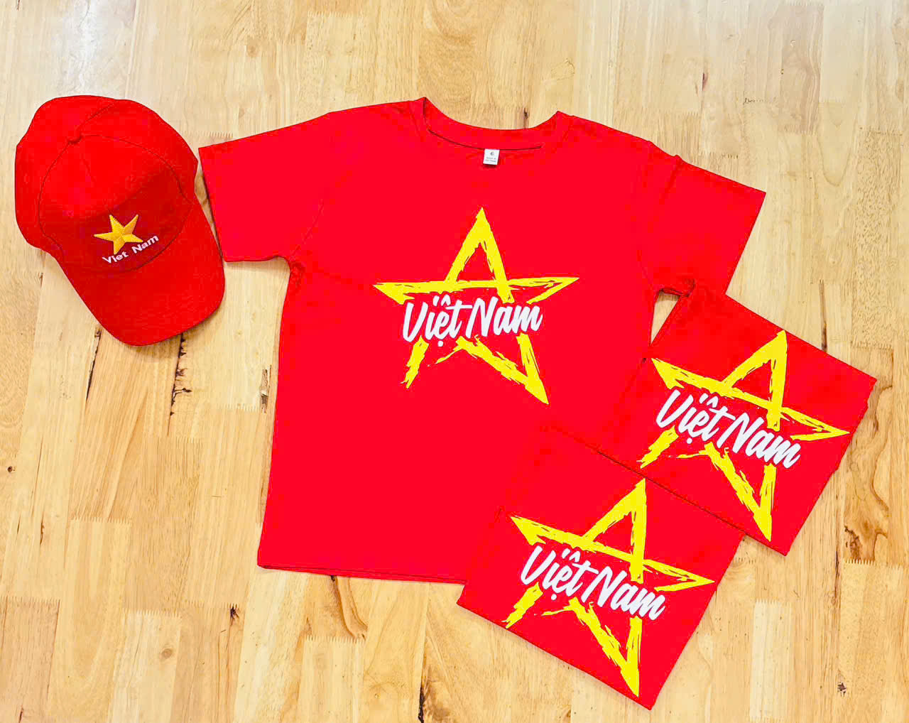Mẫu áo đồng phục cờ đỏ sao vàng