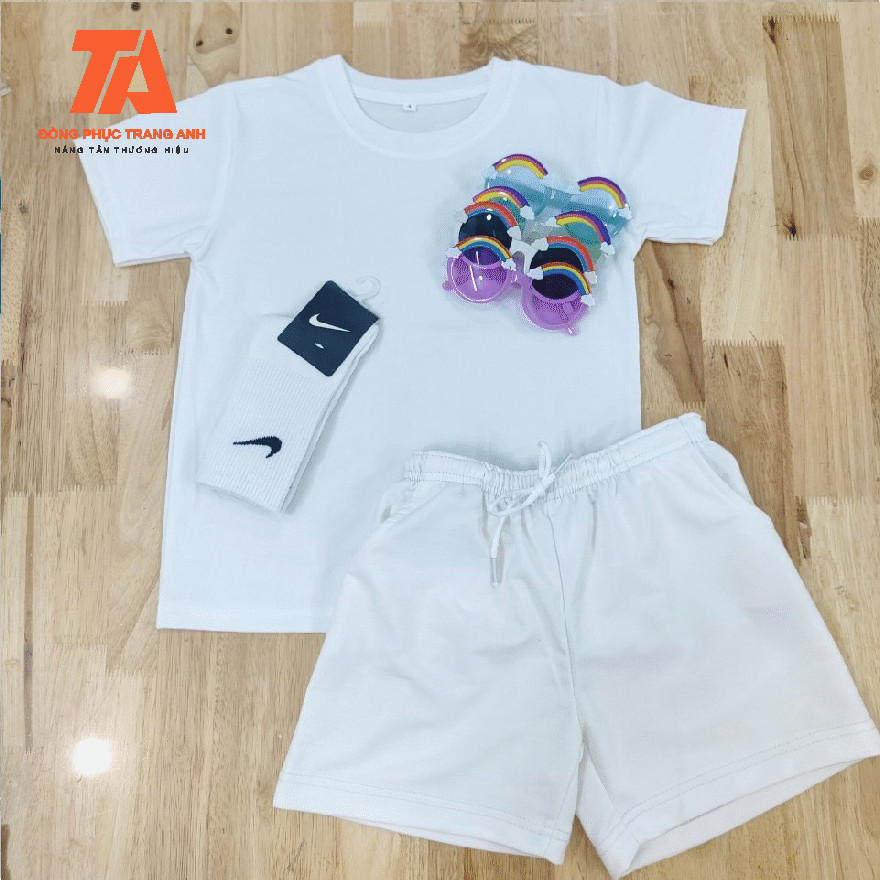 Mẫu đồng phục đi biển do Trang Anh Uniform sản xuất