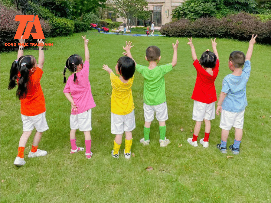 Mẫu đồng phục Team Building