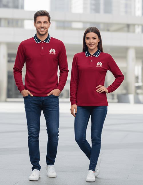 Áo thun tay dài màu đỏ đô