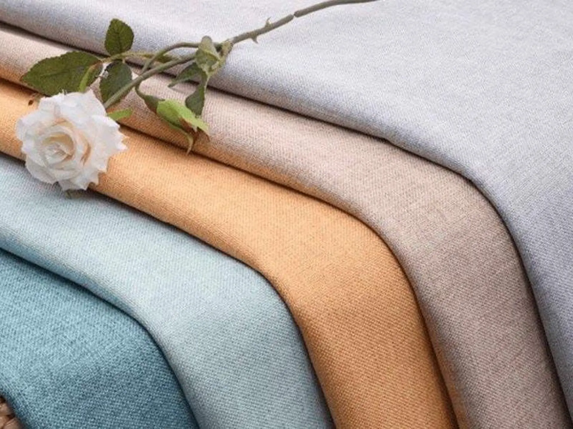 Vải tuyết mưa vitex là vải cao cấp, bền, ít nhăn