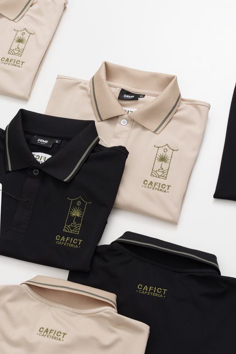 Đồng phục được thiết kế đơn giản