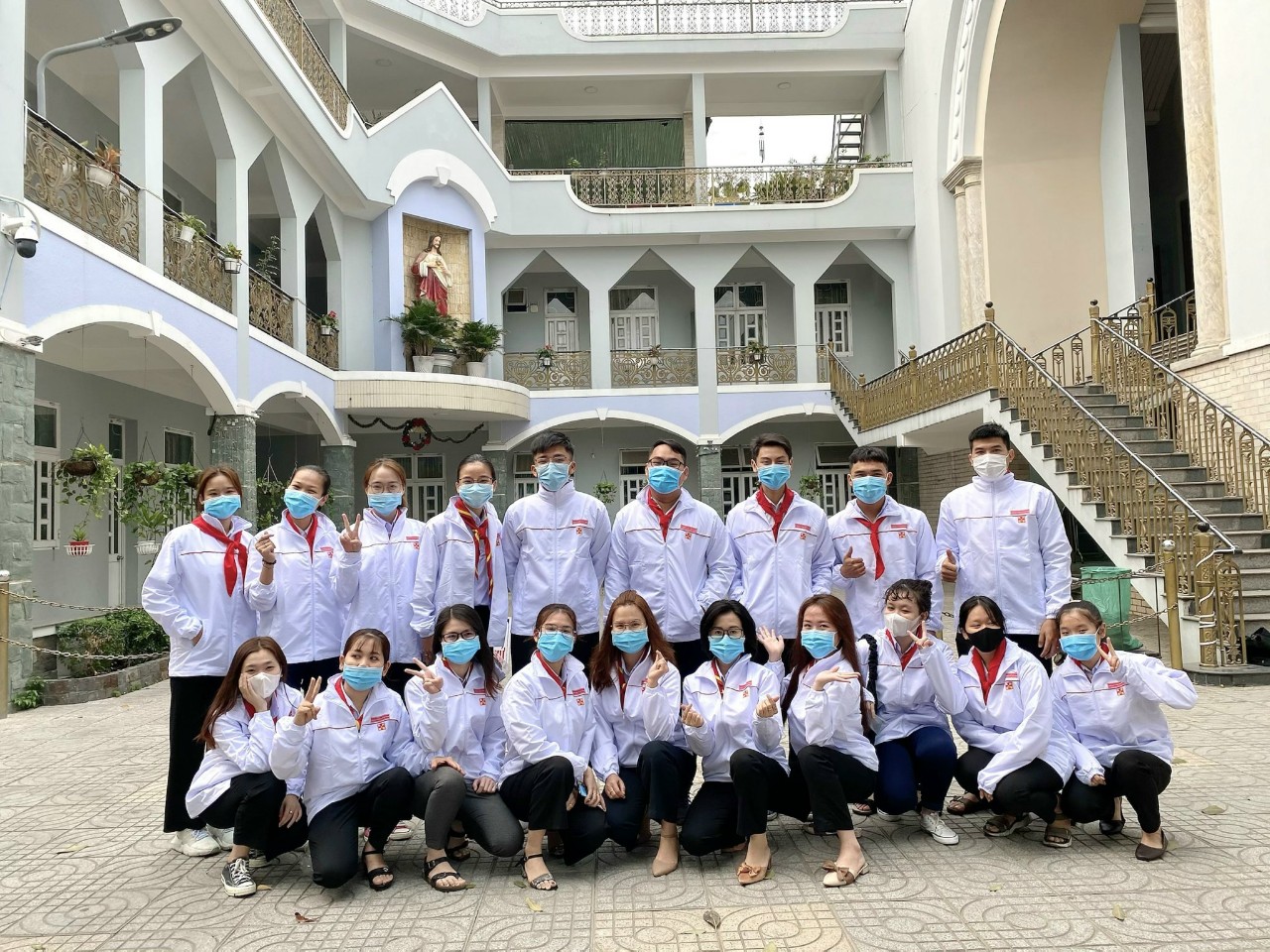 Xưởng May Đồng Phục Áo Khoác Thiếu Nhi Thánh Thể Giá Tốt